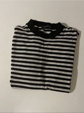 Brandy Melville Black and White Striped Tee